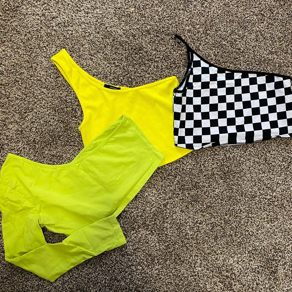 Crop tops